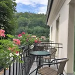 Jitrenka - Breakfast Included & Free Parking