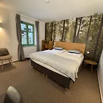 Jitrenka - Breakfast Included & Free Parking Hotel