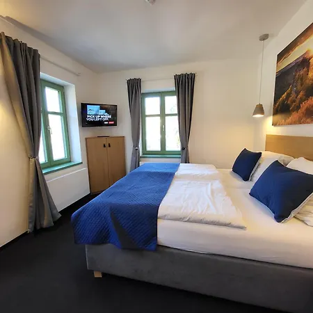 Hotel Pension Jitrenka Hrensko - Breakfast Included & Free Parking Hrensko