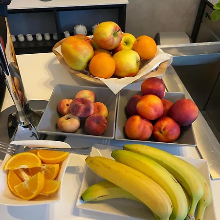 Jitrenka - Breakfast Included & Free Parking Hotel