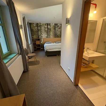 Jitrenka - Breakfast Included & Free Parking Hotel 3*