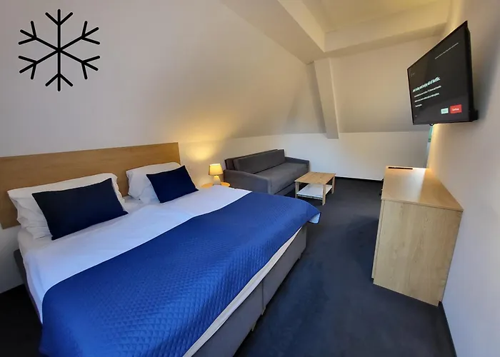 Hotel Jitrenka - Breakfast Included & Free Parking Hřensko