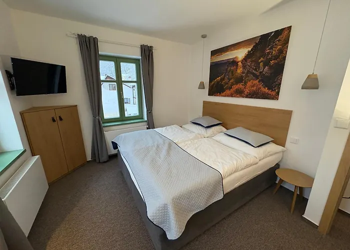 Hotel Jitrenka - Breakfast Included & Free Parking