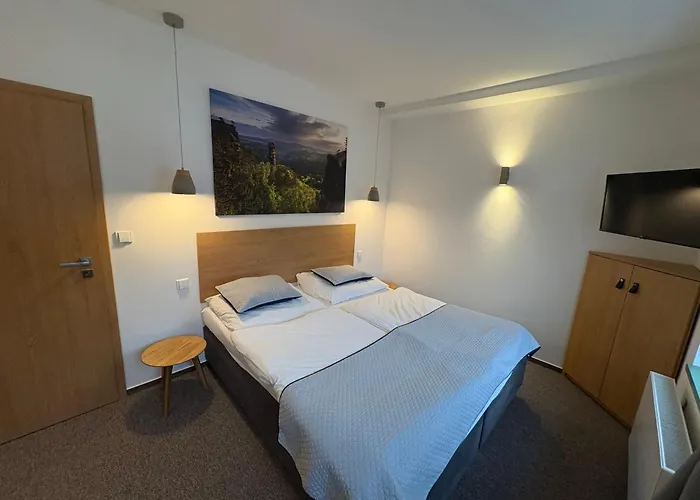 Hotel Jitrenka - Breakfast Included & Free Parking Hřensko